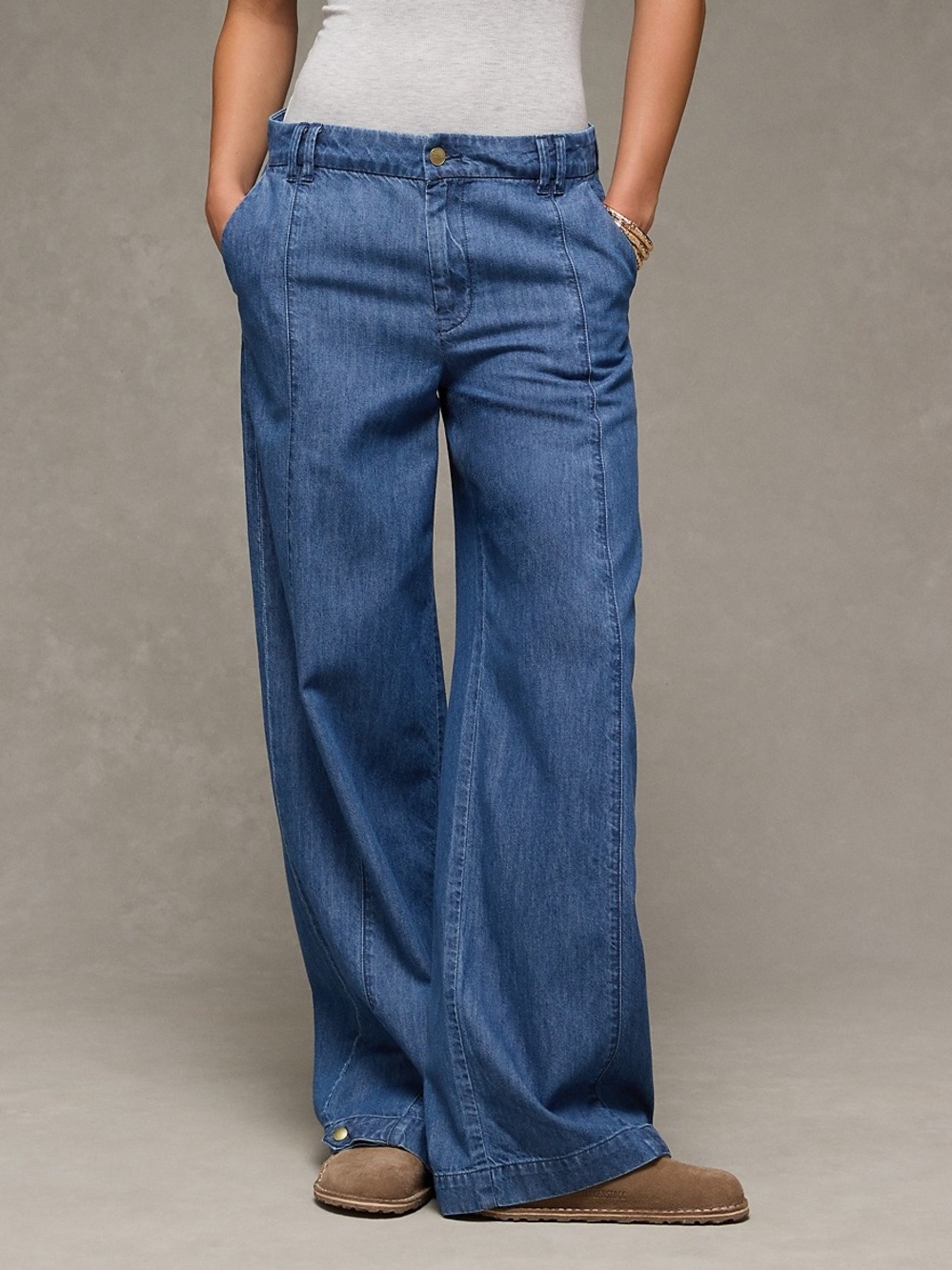 AE Baggy Wide-Leg Trouser